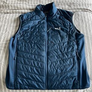 Jack Wolfskin men's puffer vest